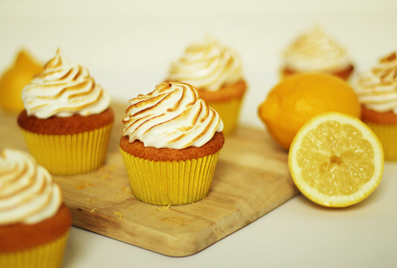 lemon-meringue-cupcake-recipe-7