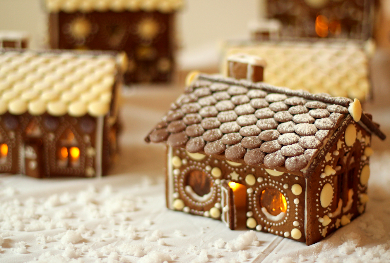 gingerbread-house-village-recipe-guide-22