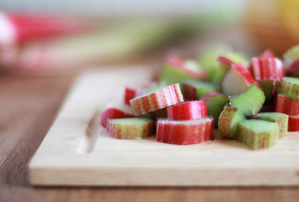 rhubarb-honey-cake-recipe-5