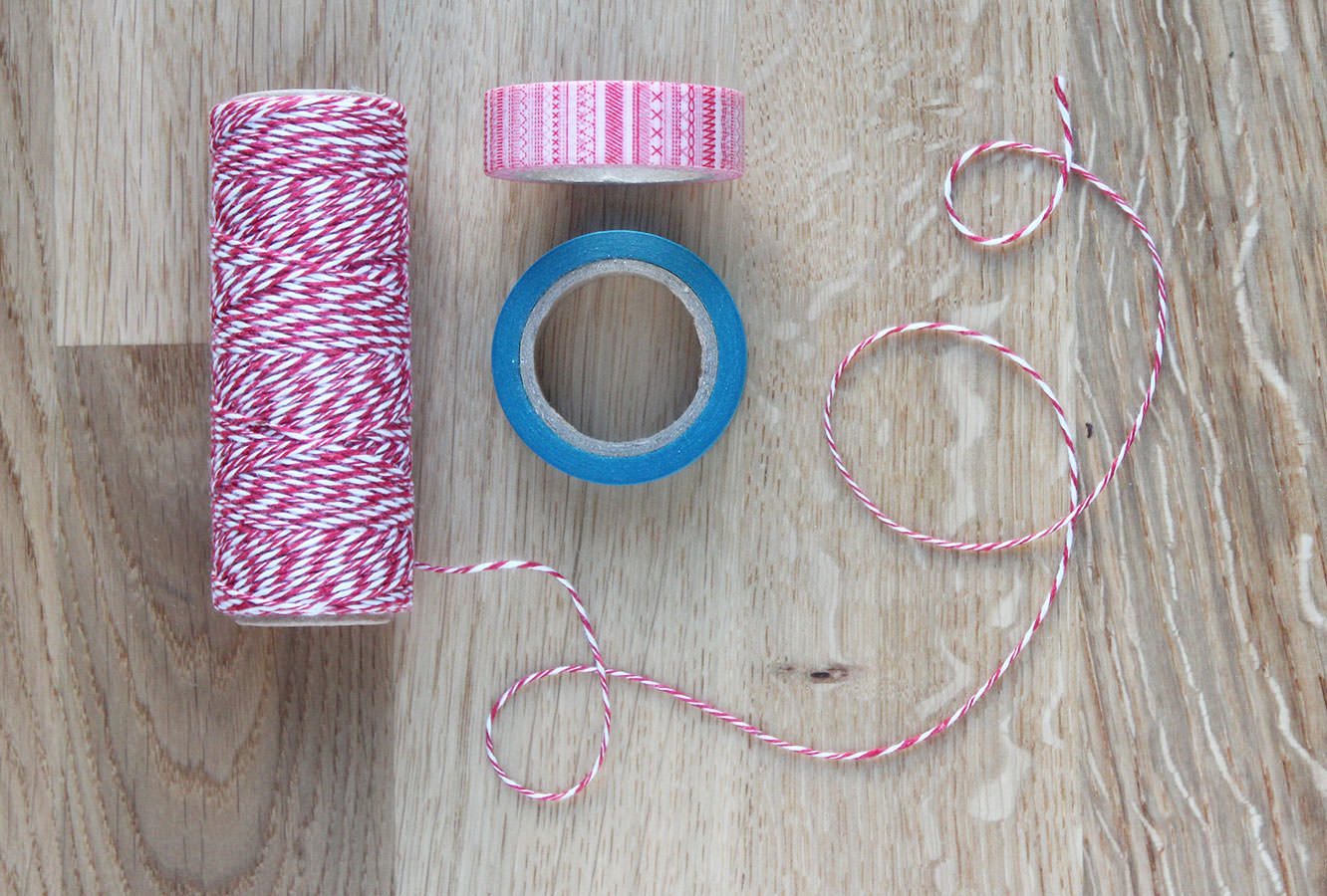 washi-tape-christmas-bunting