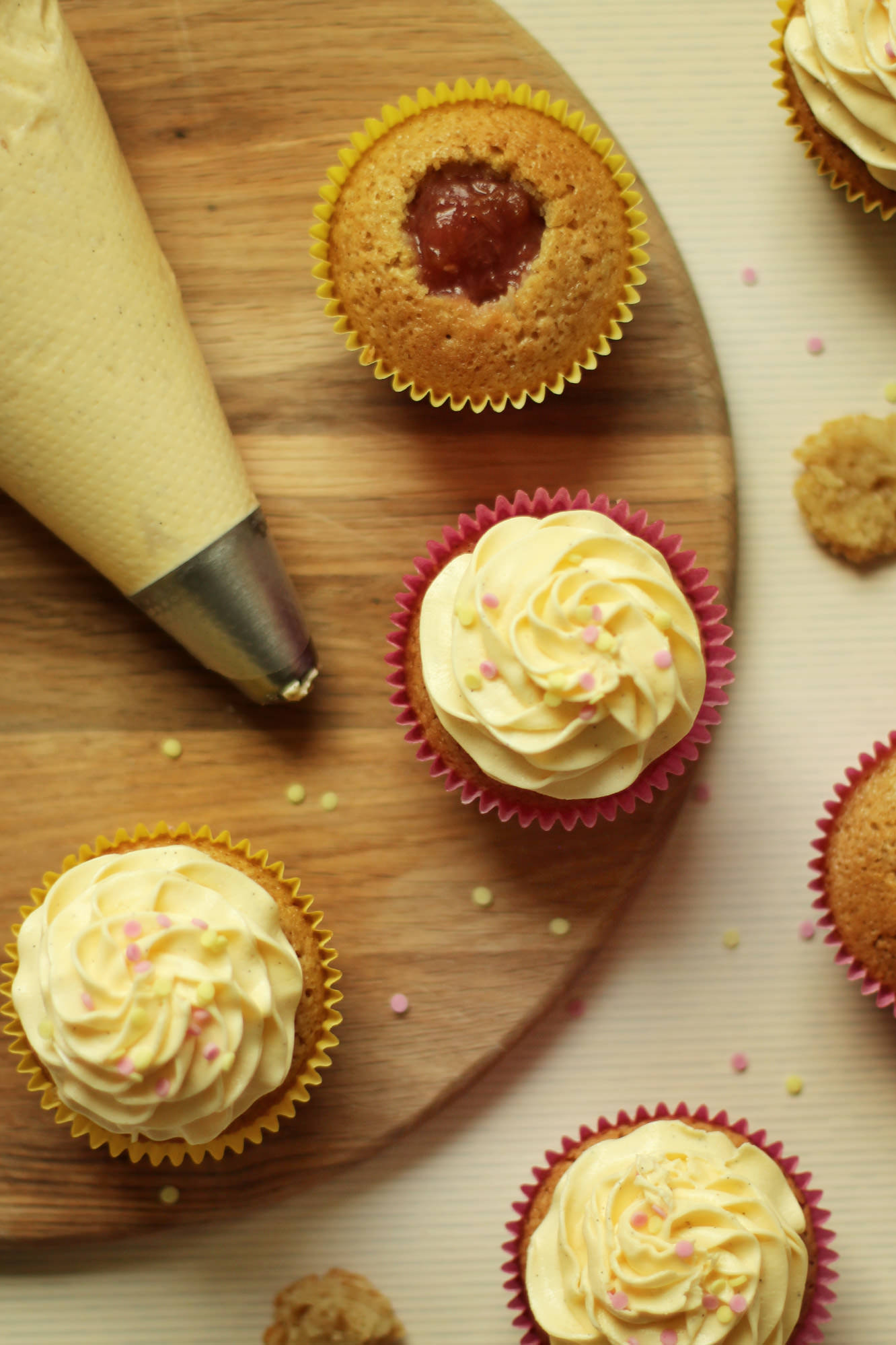 rhubarb-and-custard-cupcake-recipe-8