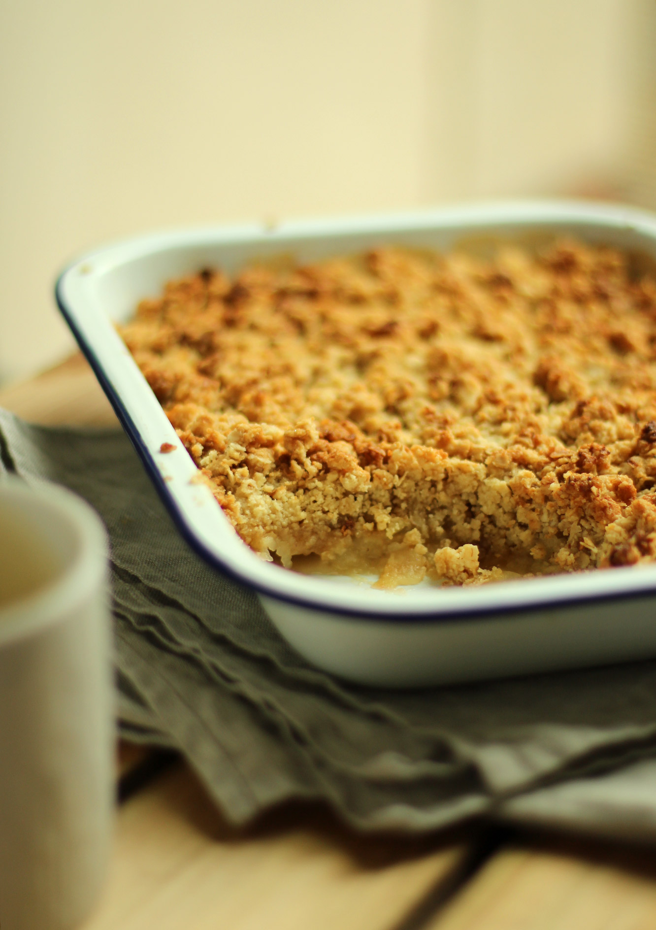 apple-salted-caramel-crumble-recipe-7