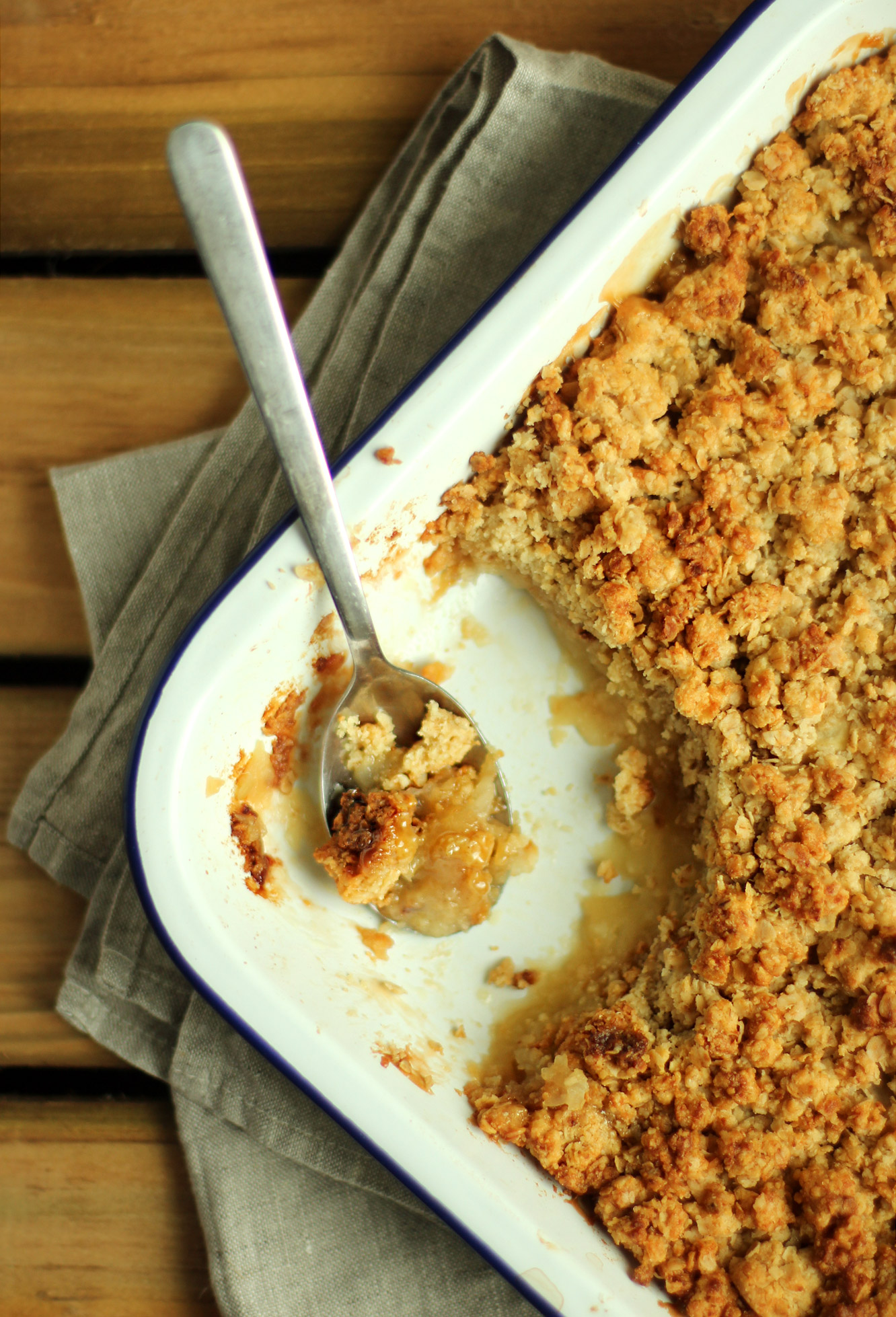 apple-salted-caramel-crumble-recipe-8