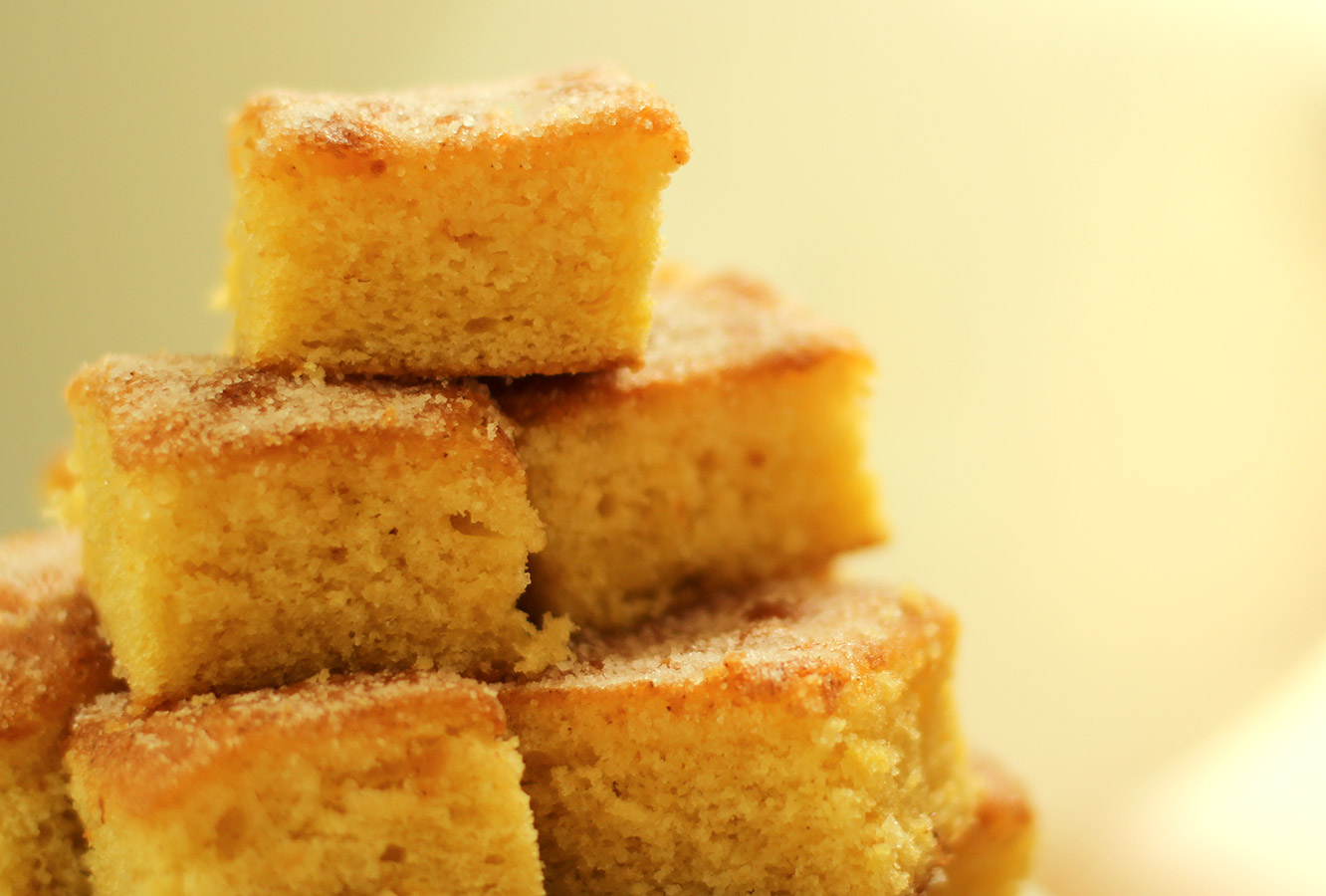 easy-lemon-drizzle-cake-recipe-09